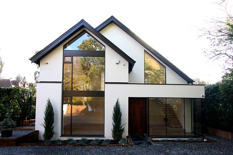 Contemporary new-build with glazed gable on Chislehurst Road