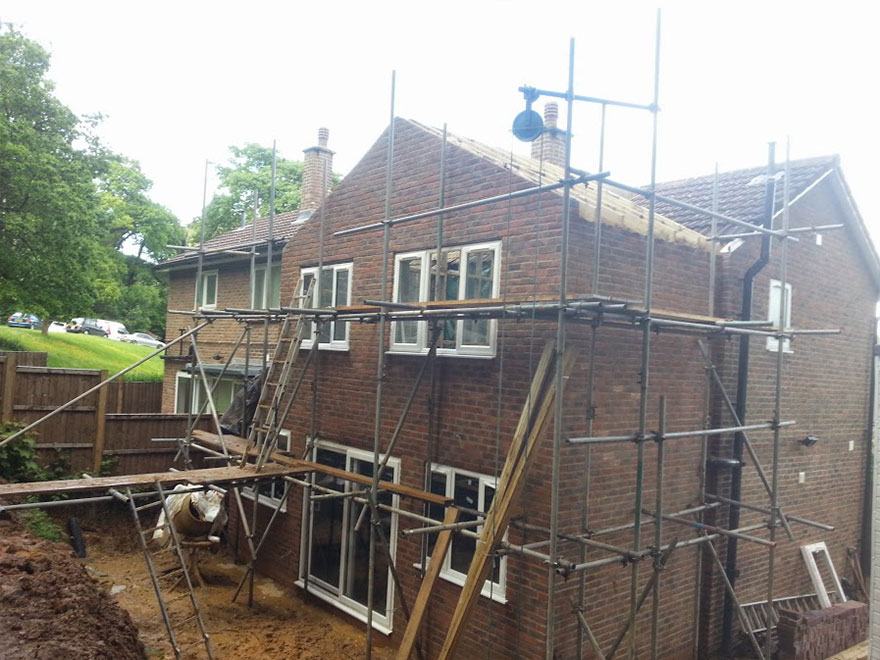 Scaffold up for the first floor of the extension